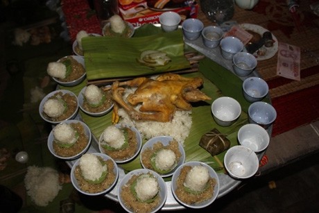 Muong Bi ethnic people celebrate Tet - ảnh 2